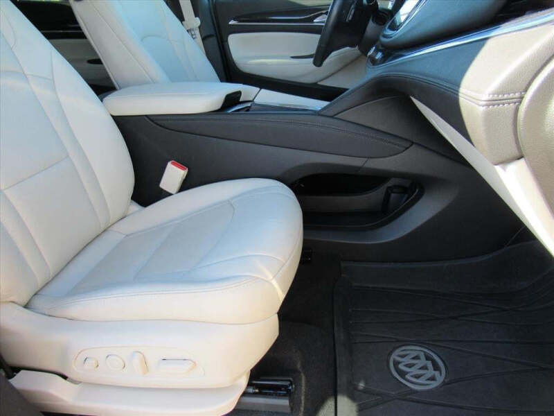 2023 Buick Enclave Premium