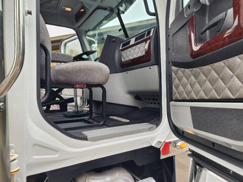 2012 Freightliner CORONADO