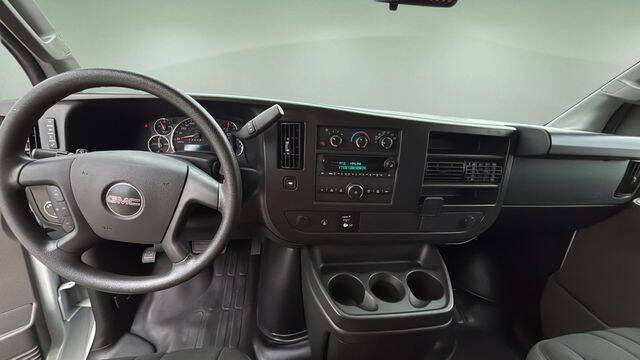 2024 GMC Savana 2500