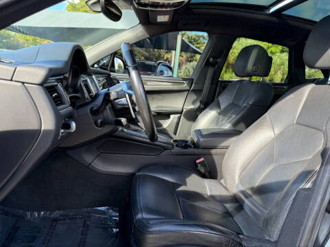 2015 Porsche Macan S