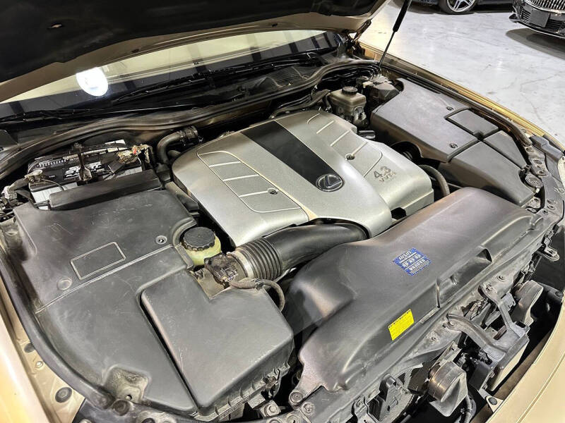 2005 Lexus LS 430