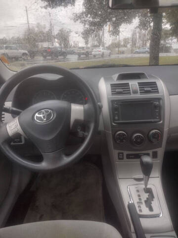 2013 Toyota Corolla LE