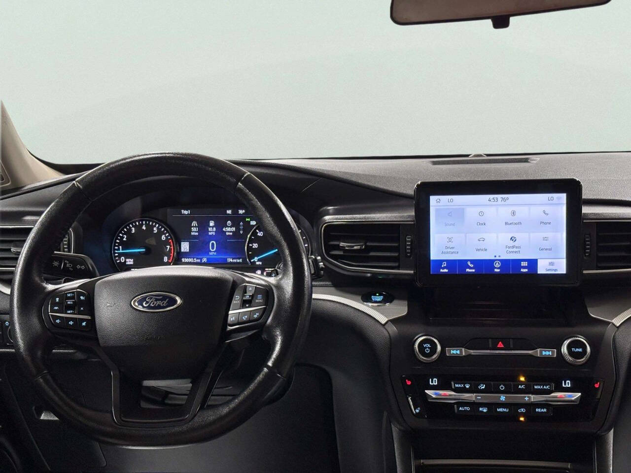 FordExplorer25