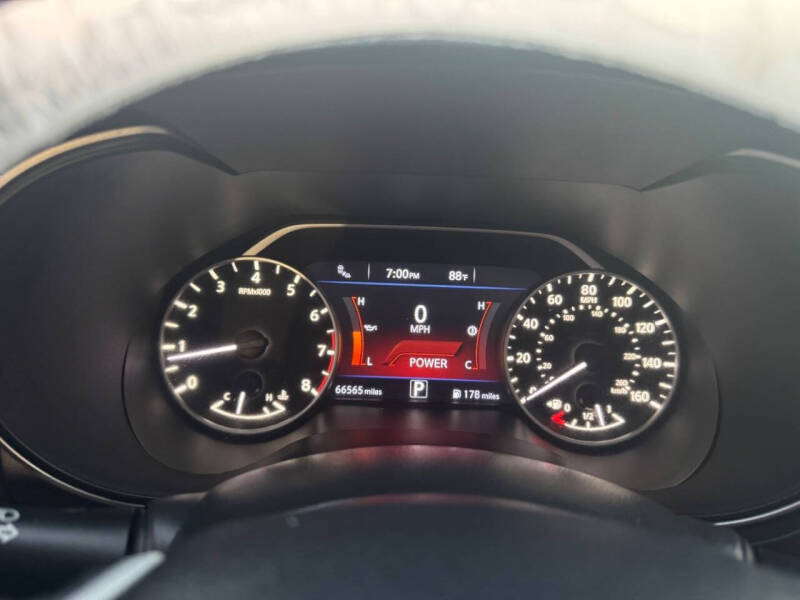 2017 Nissan Maxima Platinum