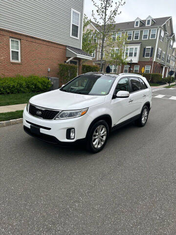 2014 Kia Sorento for sale at CarsHut in Lodi NJ