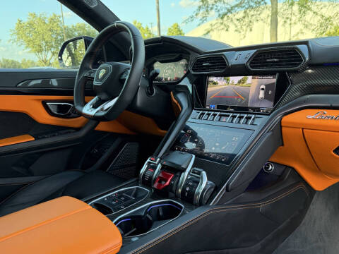 2022 Lamborghini Urus