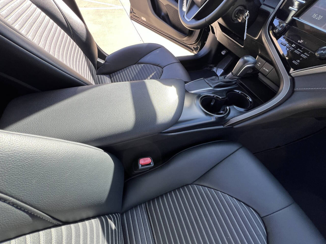 Used Car 2019 Toyota Camry  Se 4dr Sedan For Sale Under $20,000 In Austin, Texas