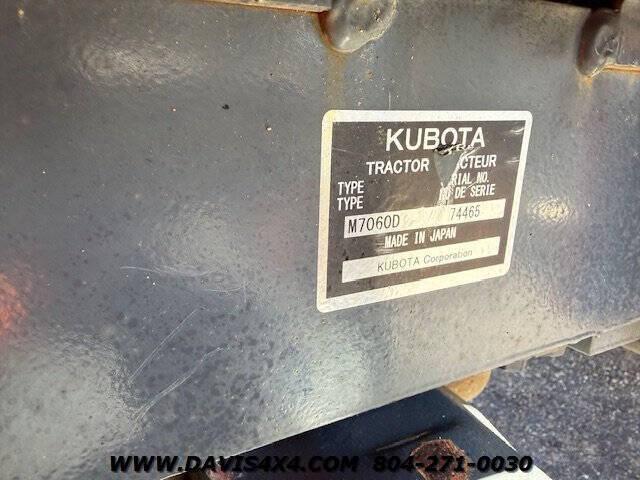 2017 Kubota M7060D 4X4 TRACTOR/LOADER
