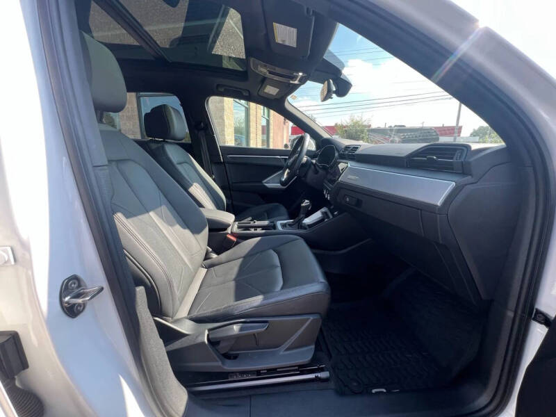 2020 Audi Q3 quattro S line Premium 45 TFSI