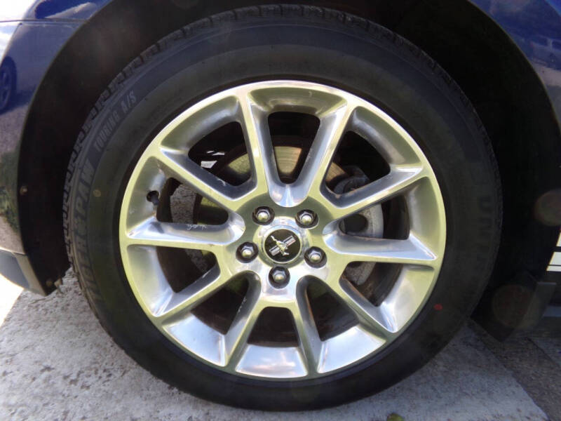 2010 Ford Mustang V6 Premium