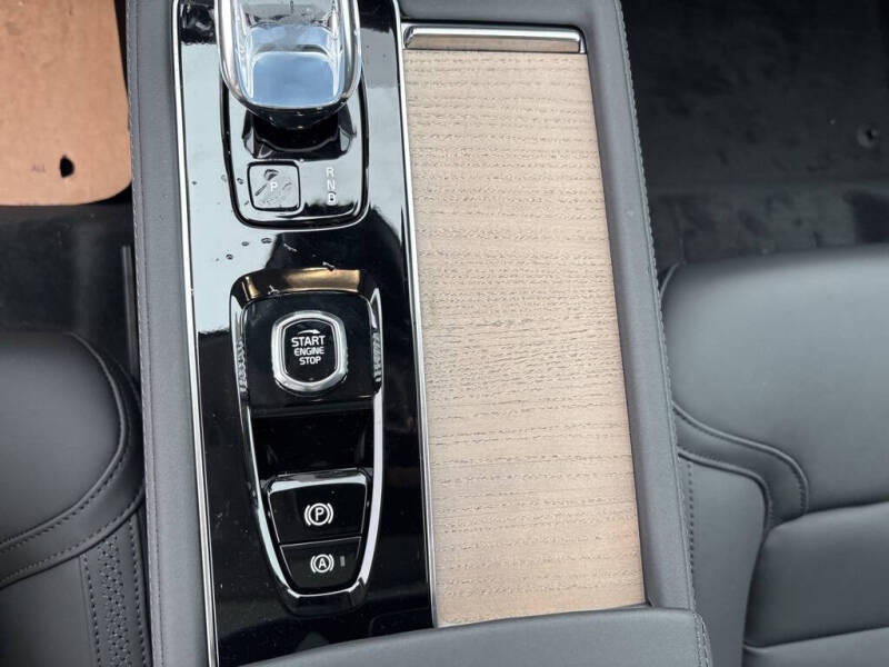 2026 Volvo XC90 B6 Plus 7P