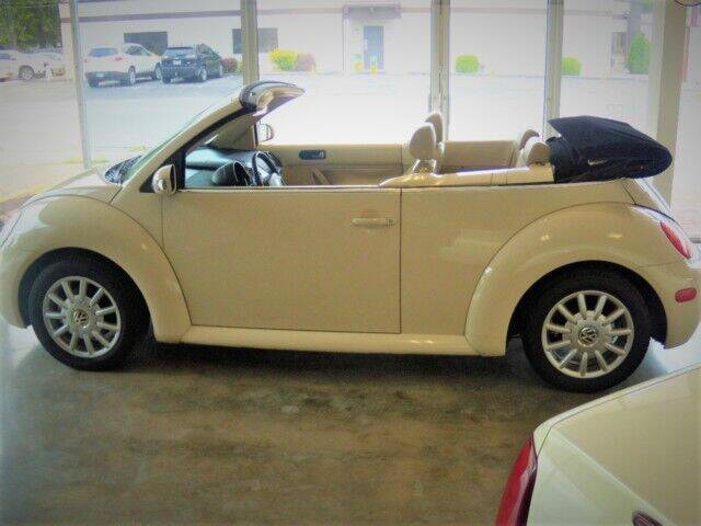 2004 Volkswagen New Beetle Convertible for sale at PERL AUTO CENTER in Coffeyville KS