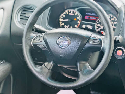 2014 Nissan Pathfinder S