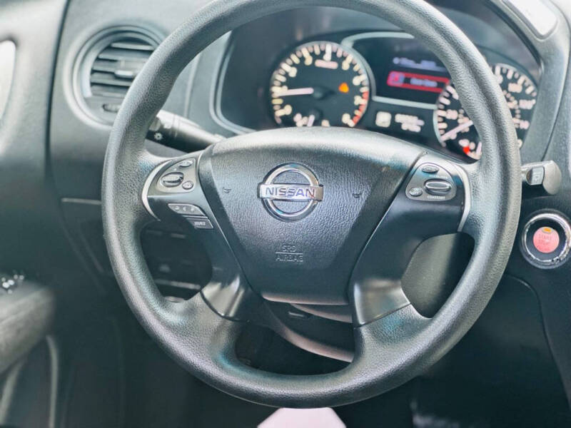 2014 Nissan Pathfinder S