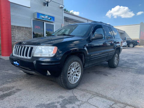 2004 Jeep Grand Cherokee for sale at CARS R US in Rapid City SD