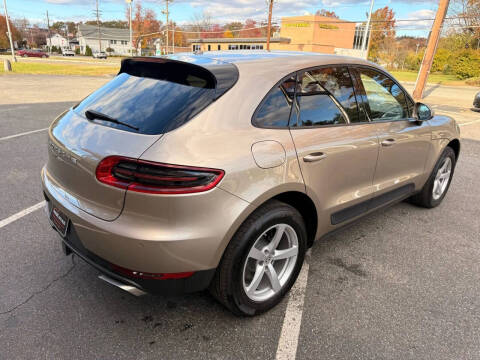 2017 Porsche Macan