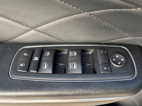 2015 Chrysler 300 C Platinum