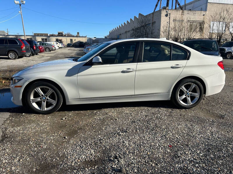 2015 BMW 3 Series 328i photo 3