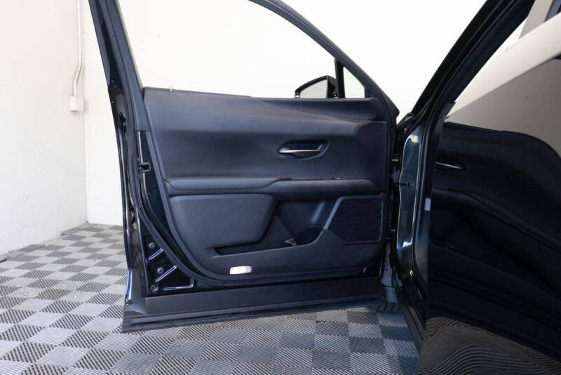 2020 Lexus UX 200