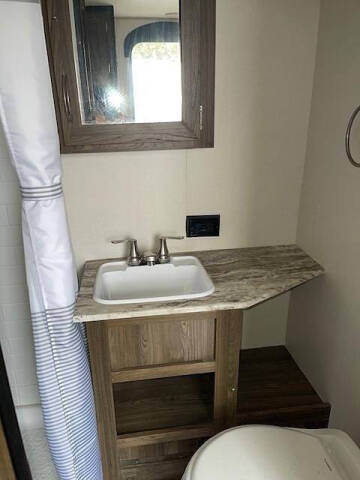 2021 Chinook RV Dream 178RD