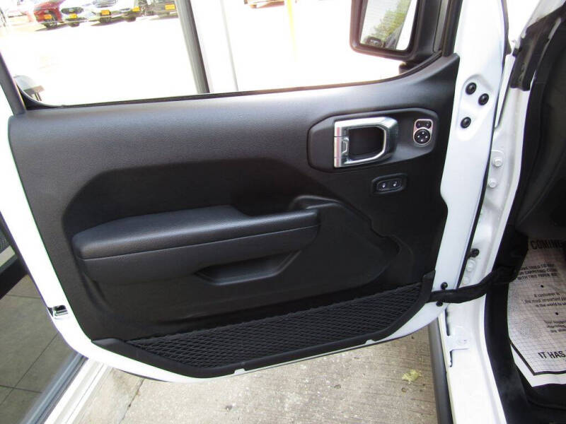 2024 Jeep Gladiator Mojave
