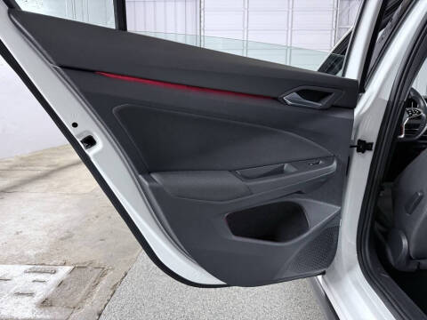 2022 Volkswagen Golf GTI S