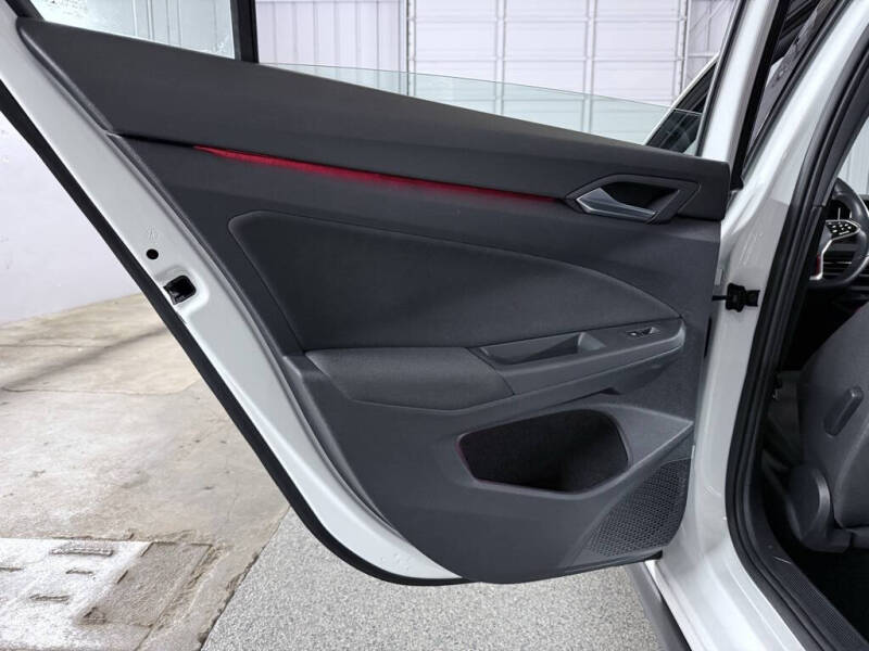 2022 Volkswagen Golf GTI S