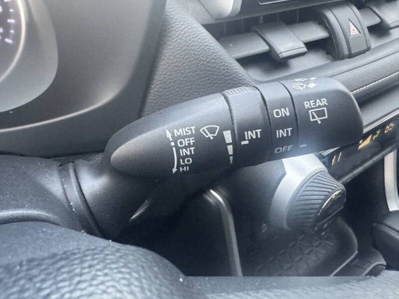 2019 Toyota RAV4 Hybrid XLE