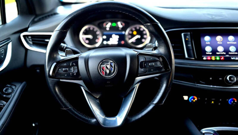 2024 Buick Enclave Essence
