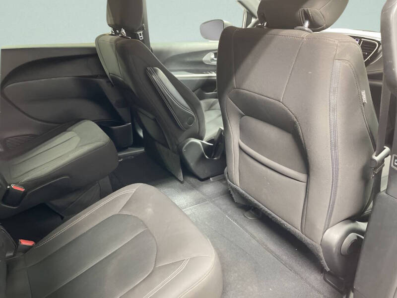 2023 Chrysler Pacifica Touring