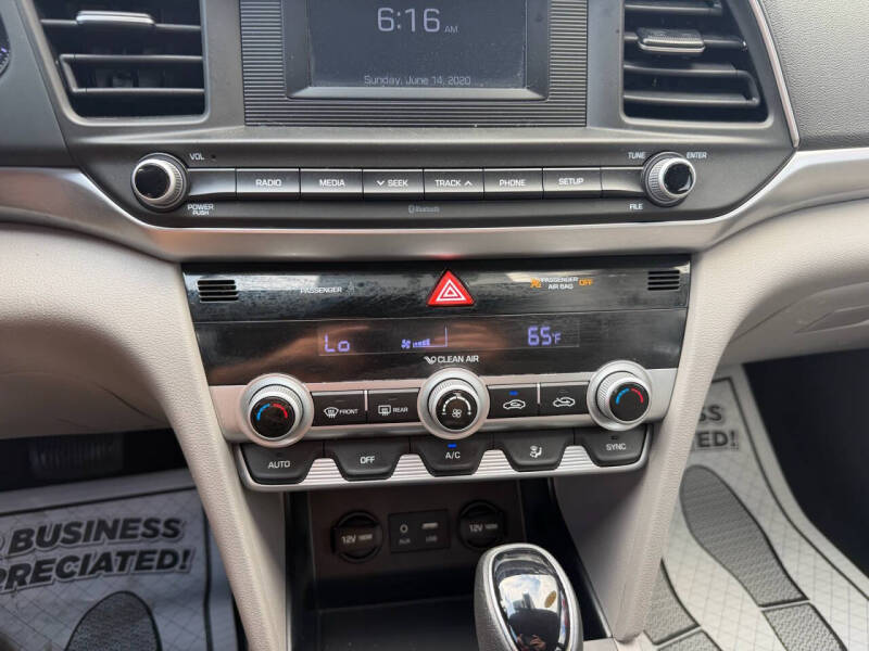 2020 Hyundai Elantra