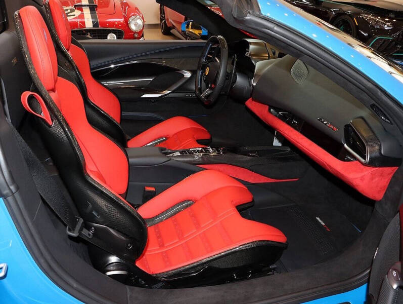 2024 Ferrari 296 GTS