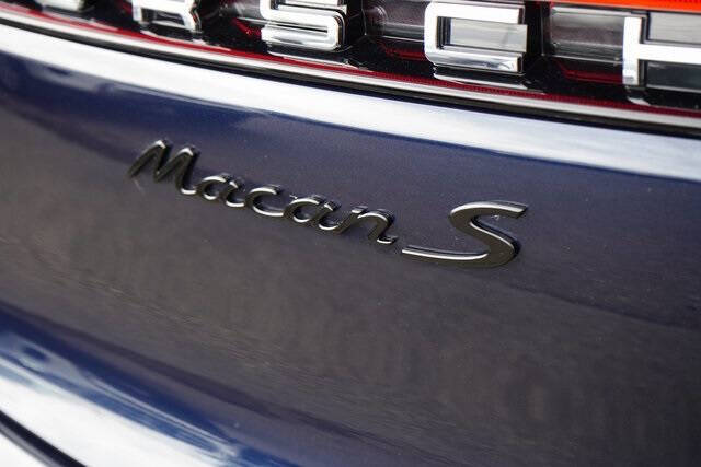 2023 Porsche Macan S