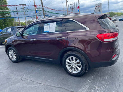 2017 Kia Sorento LX