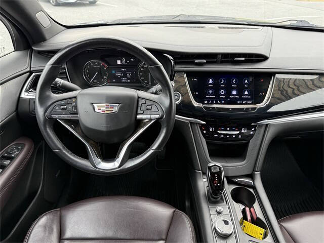 2021 Cadillac XT6 Premium Luxury