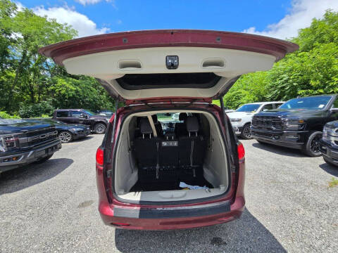 2020 Chrysler Voyager LXi