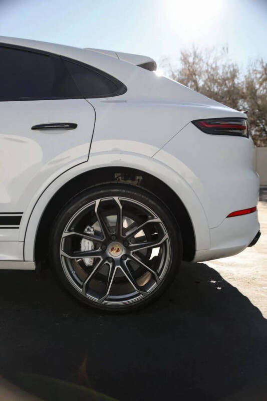 2020 Porsche Cayenne Turbo Coupe