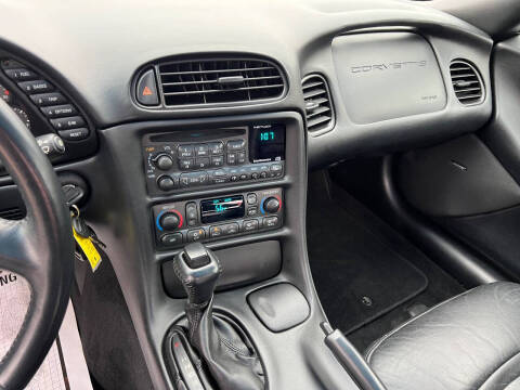 2004 Chevrolet Corvette