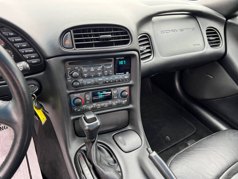 2004 Chevrolet Corvette