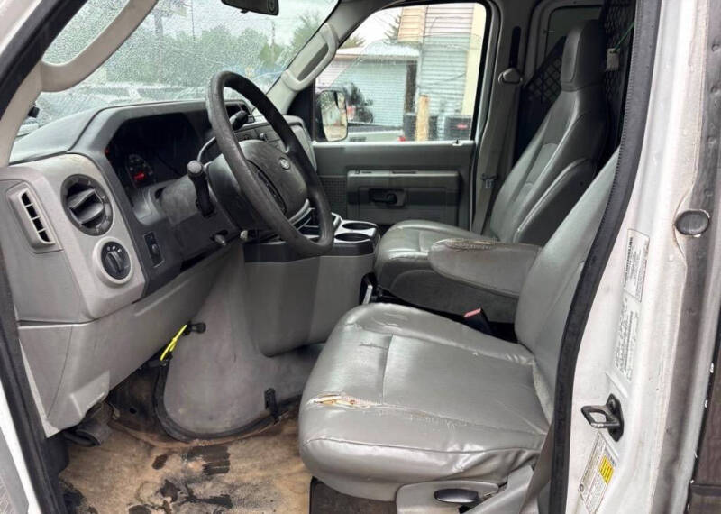 2011 Ford E-Series E-150