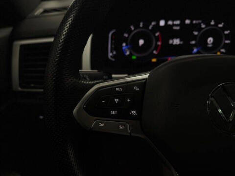 2022 Volkswagen Atlas Cross Sport V6 SEL R-Line 4Motion