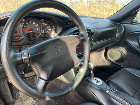 2001 Porsche 911 Carrera 4