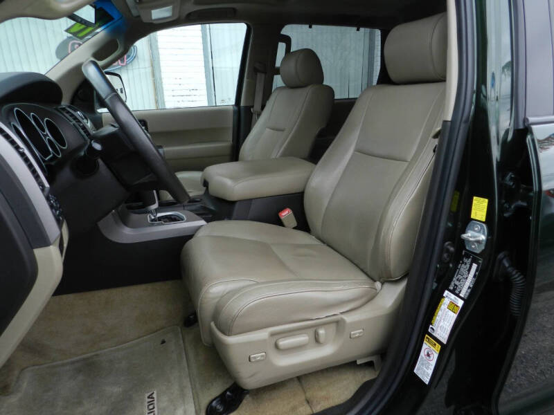 2010 Toyota Sequoia Limited