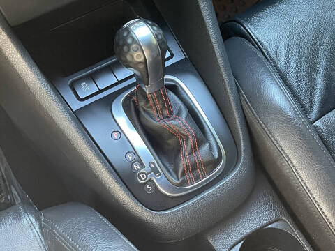 2013 Volkswagen GTI Wolfsburg Edition PZEV