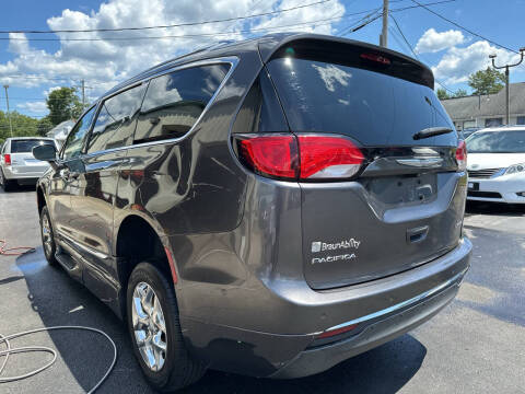 2017 Chrysler Pacifica Limited