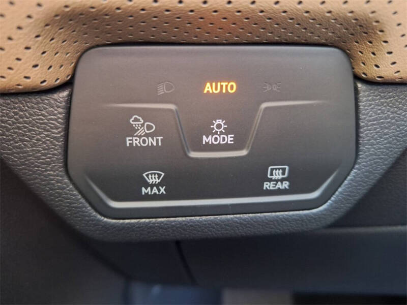 2026 Volkswagen Atlas Cross Sport SE