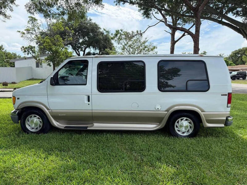 2000 Ford E-Series