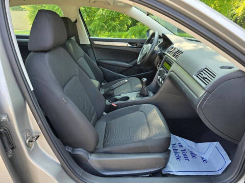 2012 Volkswagen Passat S