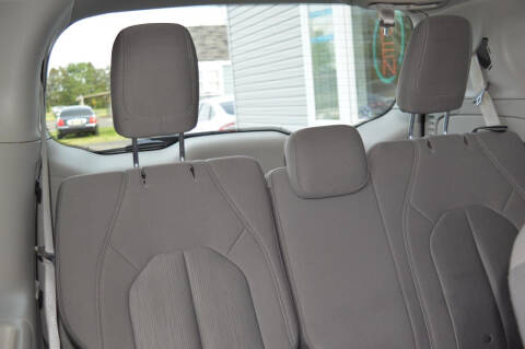 2017 Chrysler Pacifica LX