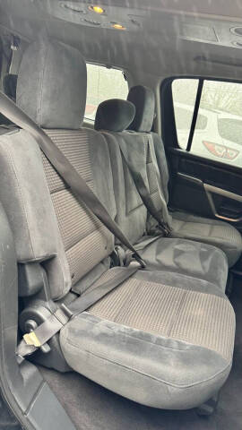 2015 Nissan Armada SV